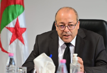 Photo of وزير الاتصال ينتقد الصحافة الفرنسية ويشيد باحترافية وسائل الإعلام الوطنية