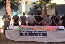 Photo of ضبط كمية ضخمة من المؤثرات العقلية وحجز سيارات وشاحنة مقطورة
