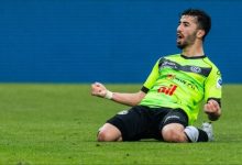 Photo of ليفربول ينافس أرسنال على انتداب الدولي الجزائري عمورة