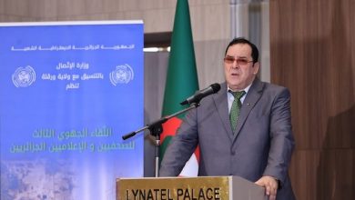 Photo of وزير الاتصال يدعو إلى الإحترافية و يُحذر من الأخبار المغلوطة